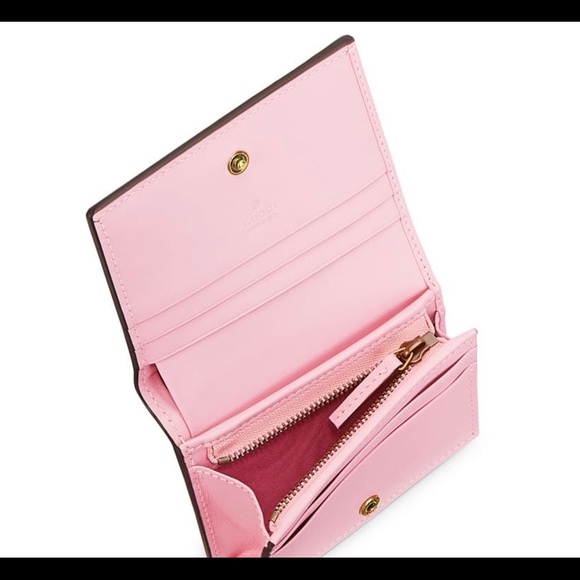 COPY - COPY - Gucci Strawberry Wallet - Picture 3 of 8